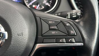 Nissan Qashqai DIG-T N-CONNECTA DCT