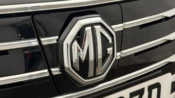MG MG5 EXCLUSIVE