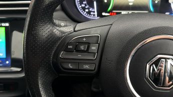 MG MG5 EXCLUSIVE