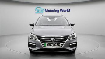 MG MG5 EXCLUSIVE