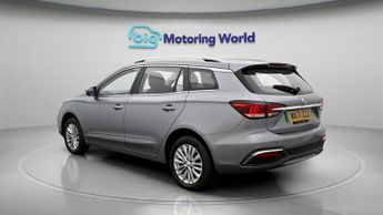 MG MG5 EXCLUSIVE