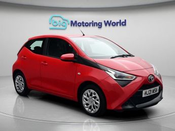 Toyota AYGO VVT-I X-PLAY X-SHIFT TSS