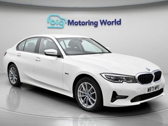 BMW 3 Series 330E SE PRO