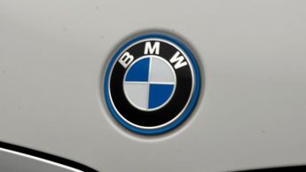 BMW 3 Series 330E SE PRO