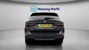 BMW iX3 M SPORT