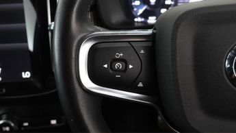 Volvo XC40 RECHARGE T4 R-DESIGN