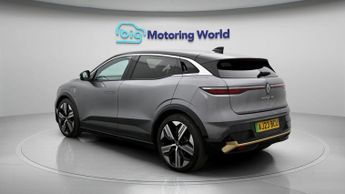 Renault Megane E-Tech ICONIC