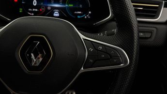 Renault Captur E-TECH ENGINEERED