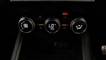 Renault Captur E-TECH ENGINEERED