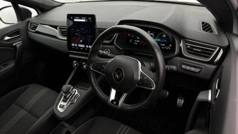 Renault Captur E-TECH ENGINEERED