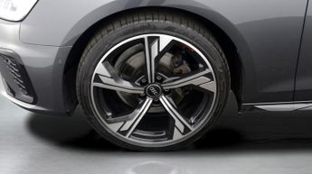 Audi A4 TFSI S LINE BLACK EDITION