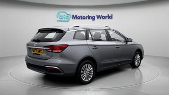 MG MG5 EXCLUSIVE
