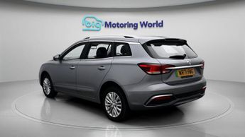 MG MG5 EXCLUSIVE