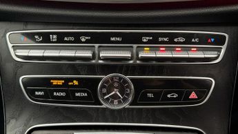 Mercedes-Benz E Class E 200 AMG LINE
