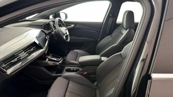 Audi Q4 e-tron S LINE