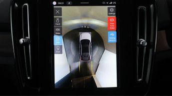 Volvo C40 RECHARGE PRO TWIN AWD