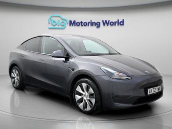 Tesla Model Y LONG RANGE AWD