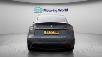 Tesla Model Y LONG RANGE AWD