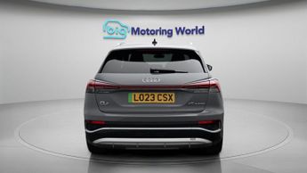 Audi Q4 e-tron S LINE
