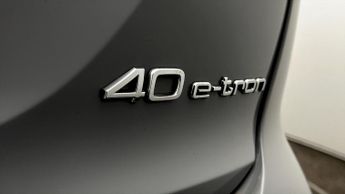 Audi Q4 e-tron S LINE