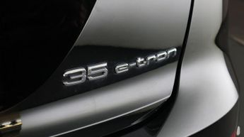 Audi Q4 e-tron SPORT