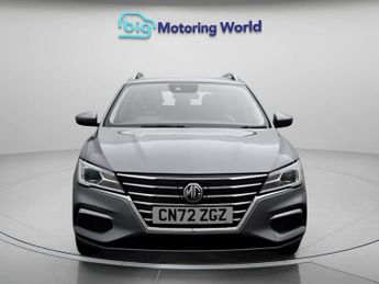 MG MG5 EXCLUSIVE