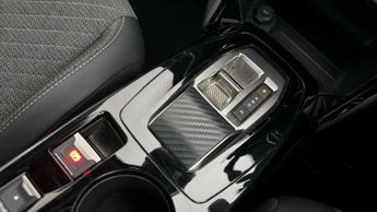 Peugeot 2008 PURETECH EAT8 S/S ALLURE