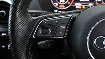 Audi Q2 TFSI S LINE BLACK EDITION