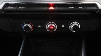 Audi Q2 TFSI S LINE BLACK EDITION
