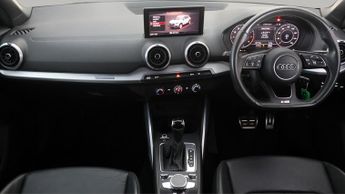 Audi Q2 TFSI S LINE BLACK EDITION
