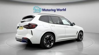 BMW iX3 M SPORT PRO