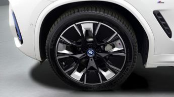 BMW iX3 M SPORT PRO