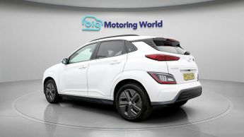 Hyundai KONA PREMIUM