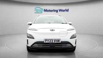 Hyundai KONA PREMIUM