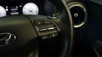 Hyundai KONA PREMIUM