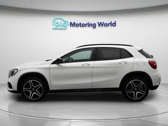 Mercedes-Benz GLA GLA 180 AMG LINE EDITION