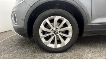 Volkswagen T-Roc LIFE TSI DSG