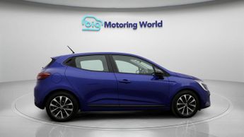 Renault Clio EVOLUTION E-TECH