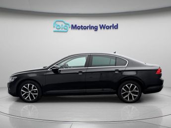 Volkswagen Passat SEL TDI DSG