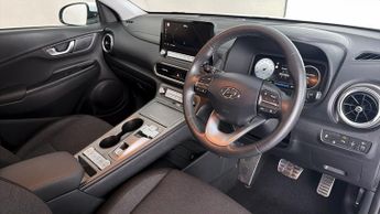 Hyundai KONA PREMIUM