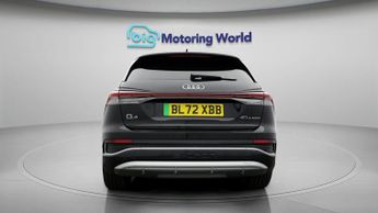 Audi Q4 e-tron S LINE