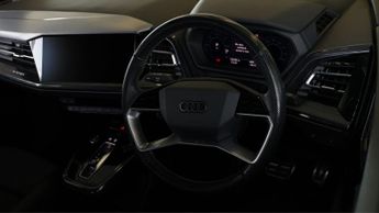 Audi Q4 e-tron S LINE