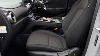 Hyundai KONA PREMIUM