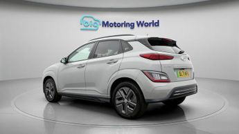 Hyundai KONA PREMIUM