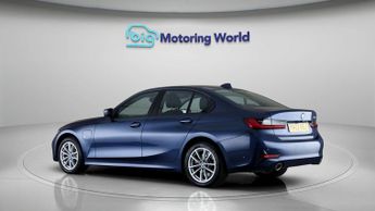 BMW 3 Series 330E SE PRO