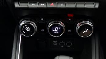 Renault Clio E-TECH ENGINEERED