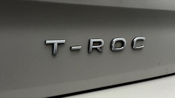 Volkswagen T-Roc LIFE TSI DSG