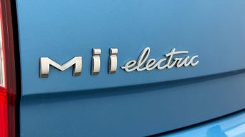 SEAT Mii BASE