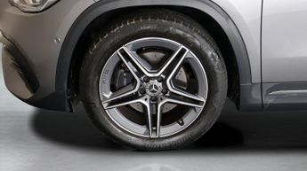 Mercedes-Benz GLA GLA 200 D AMG LINE EXECUTIVE