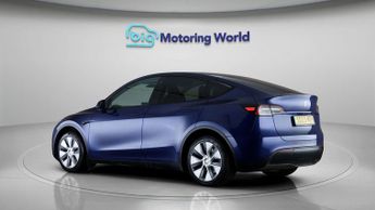 Tesla Model Y BASE